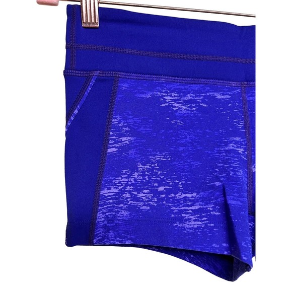 Athleta Stealth Shortie Printed Purple Stretch Gym Workout Shorts Women’s Small - Picture 5 of 8
